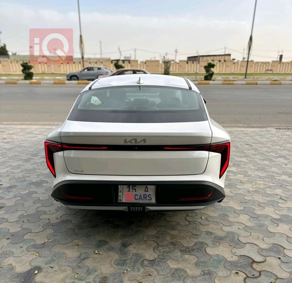 Kia K4